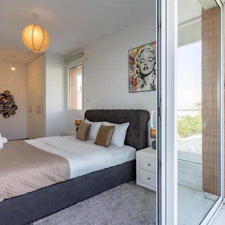 Starlet 1-bedroom In * 라르나카