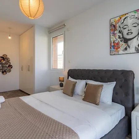 Starlet 1-bedroom In 아파트 *