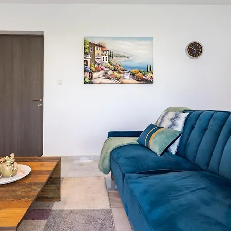 Starlet 1-bedroom In * 라르나카