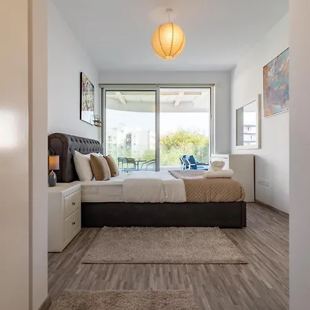 Starlet 1-bedroom In Apartment *