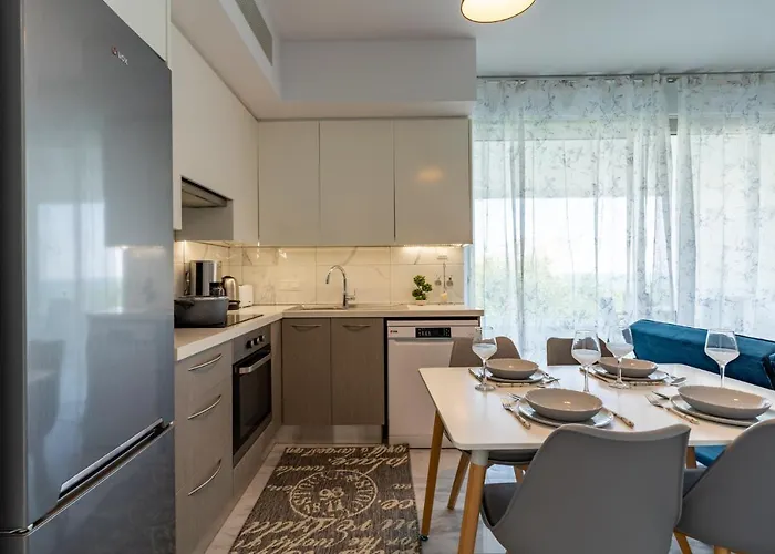 Starlet 1-bedroom In *